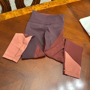 Lulumelon legging size 2